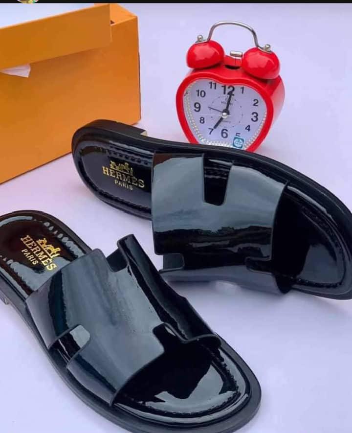 HERMES Palm Sandals