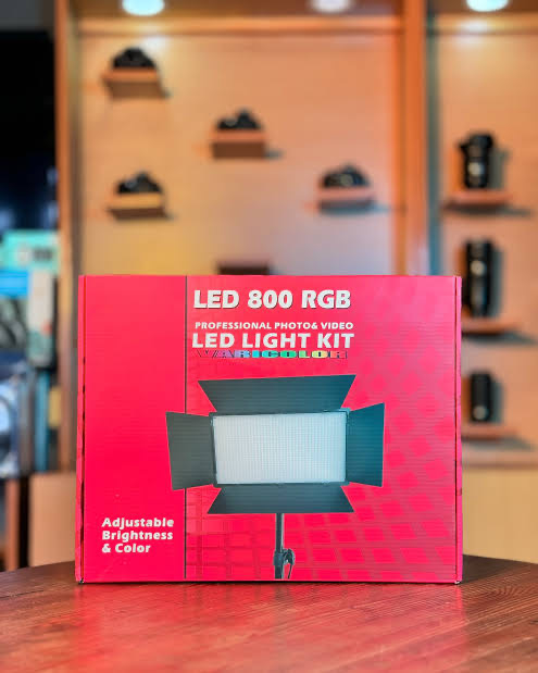 LED 800 RGB Professional Photo & Vide