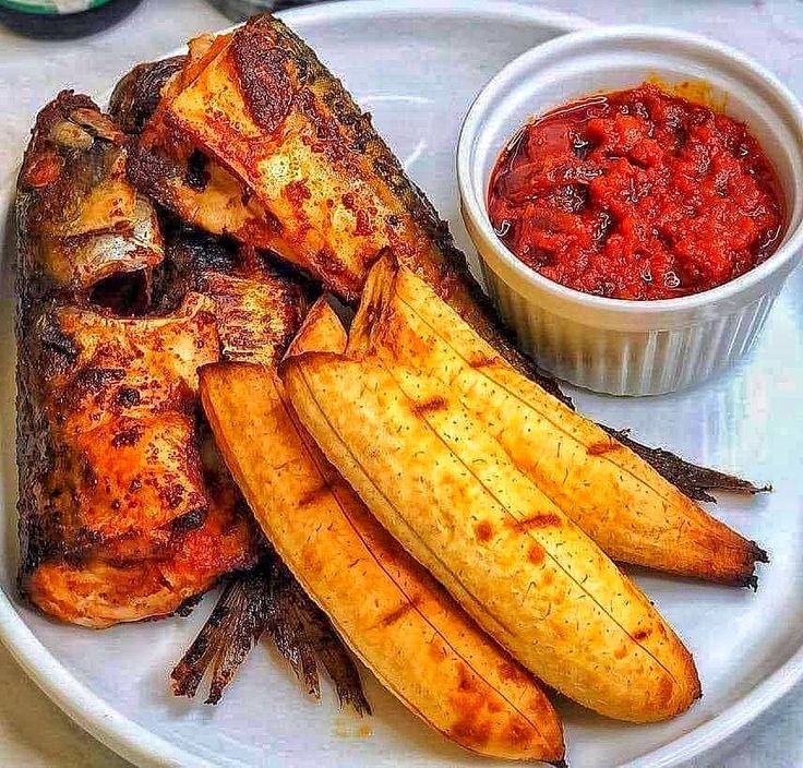 Bole , 3 small plantains and 1 fish h