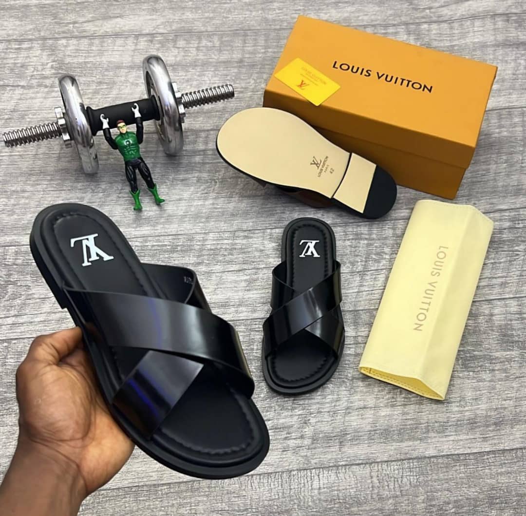 LOUIS VUITTON Palm Sandals 